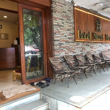 Hotel Sweet Home Bombay Eksteriør billede